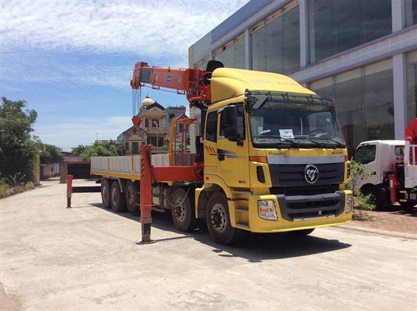 Xe tải Thaco auman 5 chân gắn cẩu Kanglim 10 tấn